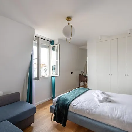 Appartamento Luxurious Flat In The Center Parigi Esterno foto