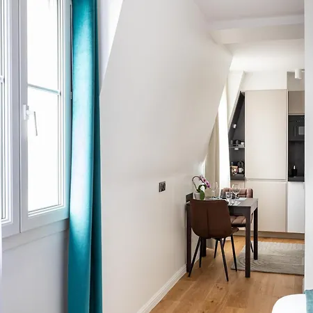 Appartamento Luxurious Flat In The Center Parigi Esterno foto